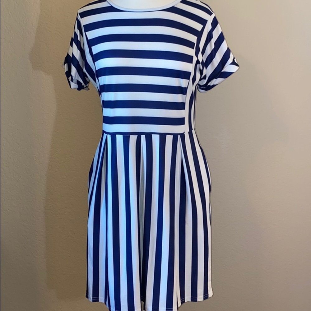 Navy & White Stripe Dress/ Medium/So comfortable!